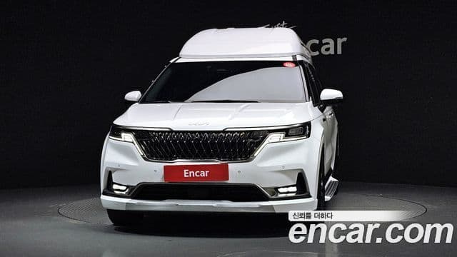 Kia Carnival 2023 — ფოტო 3/20