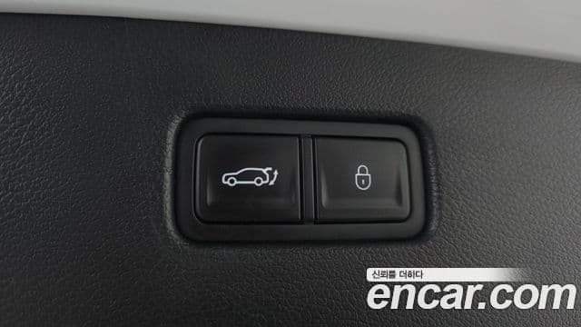 Genesis GV80 2021 — ფოტო 19/20