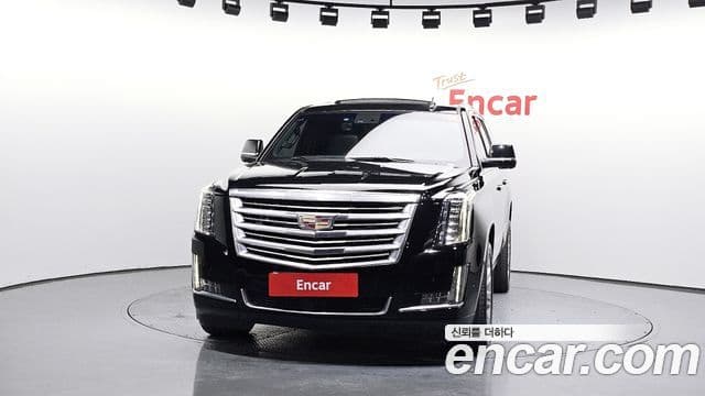 Cadillac Escalade 2018 — ფოტო 3/20