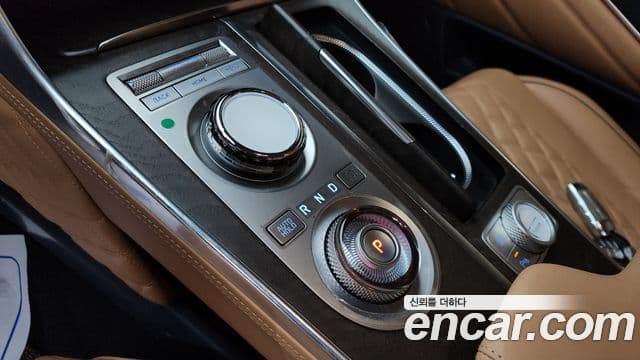 Genesis GV80 2023 — Photo 5/20