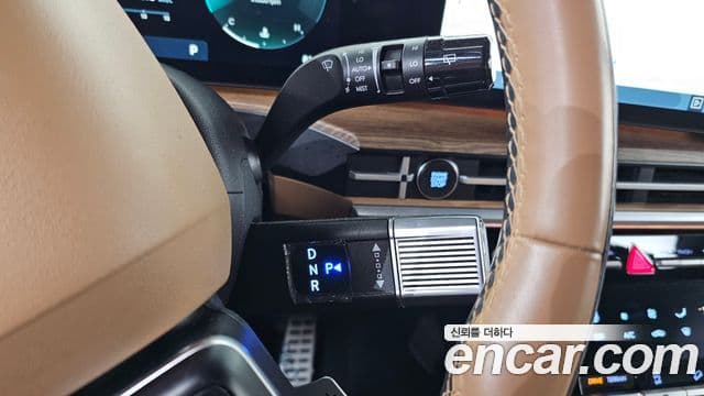 Hyundai Santa Fe 2023 — Şəkil 9/20