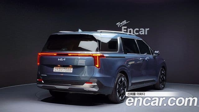 Kia Carnival 2024 — Фото 2/20