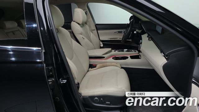 Genesis GV70 2021 — ფოტო 11/20