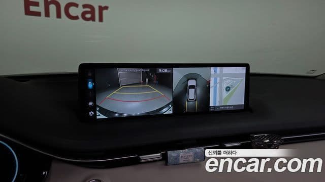 Genesis GV70 2021 — ფოტო 15/20