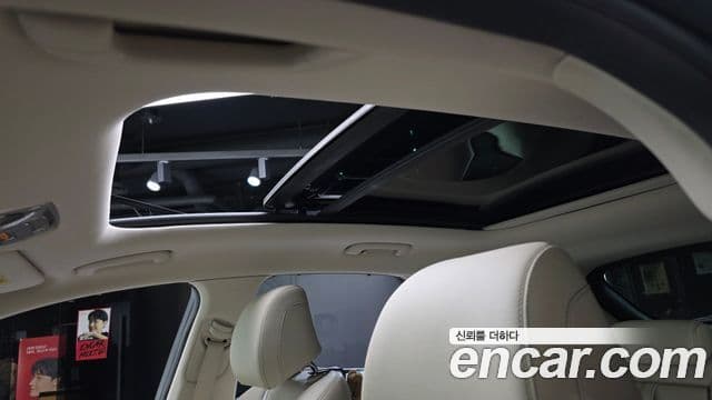 Genesis GV70 2021 — ფოტო 18/20