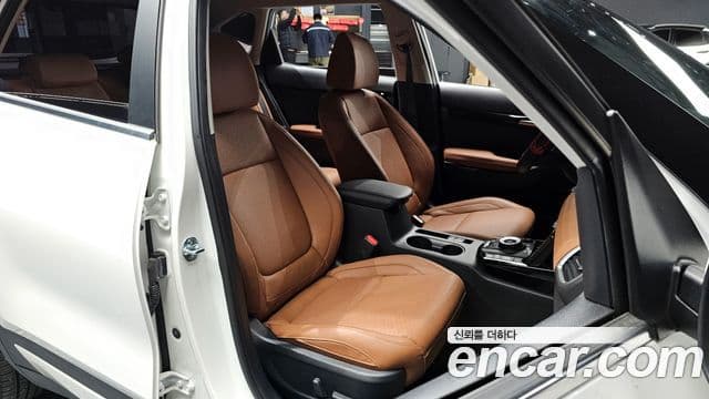 Kia Seltos 2024 — фото 10 из 20