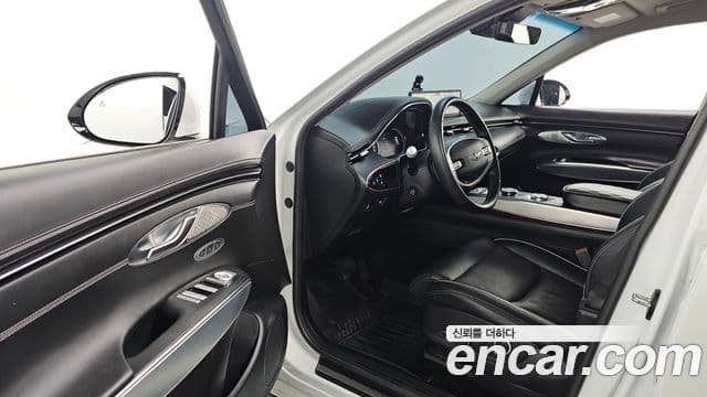 Genesis GV70 2021 — ფოტო 11/20