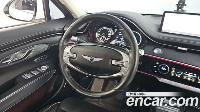 Genesis GV70 2021 — ფოტო 13/20