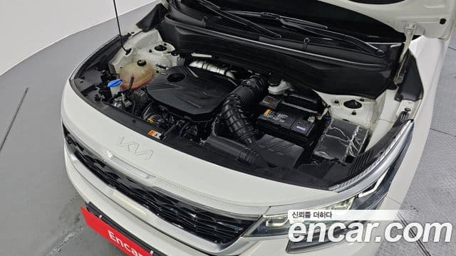 Kia Seltos 2022 — ფოტო 3/20