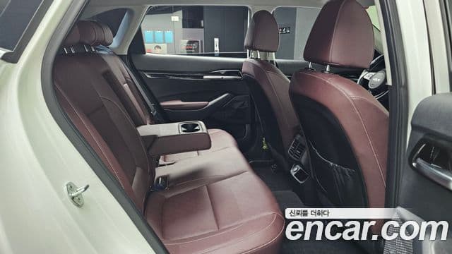 Kia Seltos 2022 — ფოტო 12/20