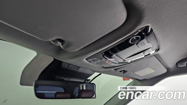 Kia Seltos 2022 — ფოტო 18/20