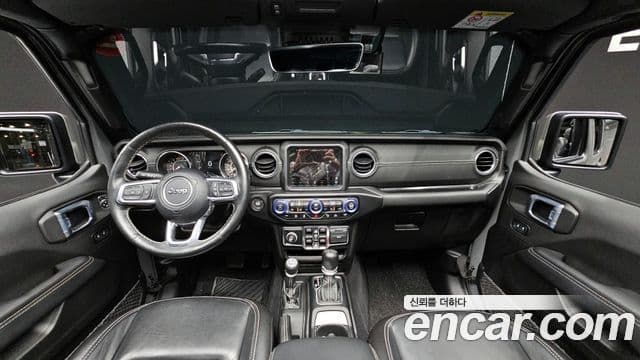 Jeep Wrangler 2021 — Photo 12/20