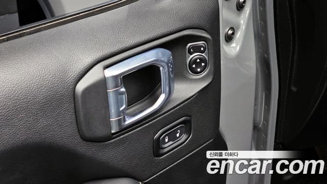 Jeep Wrangler 2021 — Photo 20/20