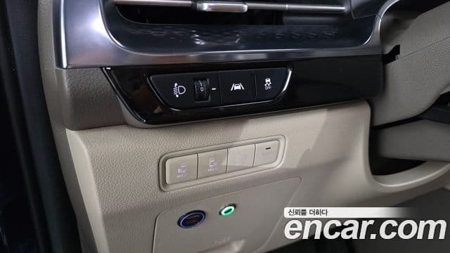 Kia Carnival 2021 — Şəkil 15/20
