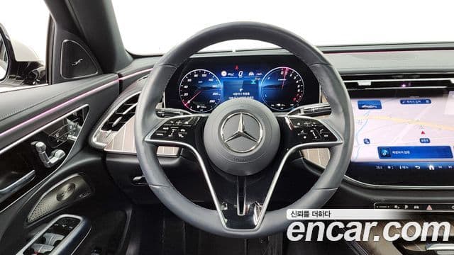 Mercedes-Benz E-Class 2025 — ფოტო 13/20