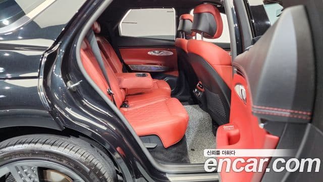 Genesis GV70 2023 — Şəkil 12/20