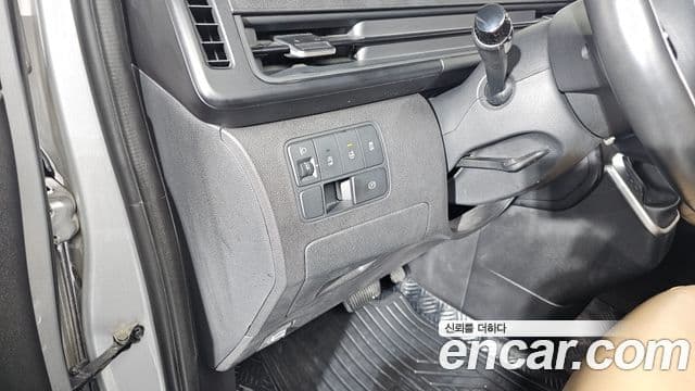 Hyundai Staria 2021 — Şəkil 14/20