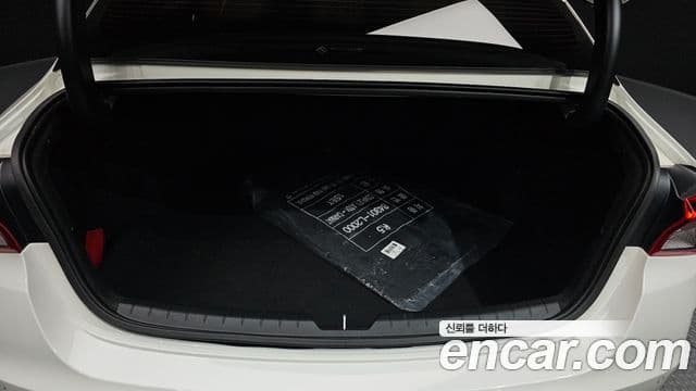 Kia K5 2023 — Şəkil 20/20