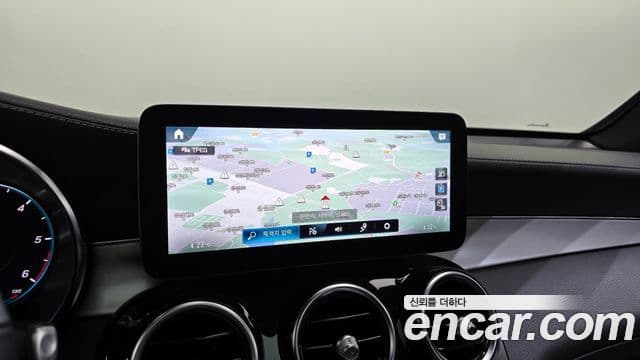Mercedes-Benz GLC-Class 2021 — ფოტო 14/20