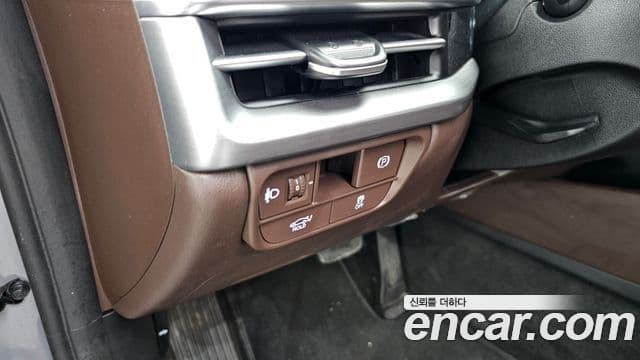 Hyundai Grandeur 2023 — Şəkil 17/20