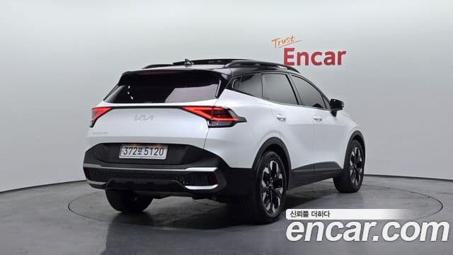 Kia Sportage 2021 — ფოტო 2/20