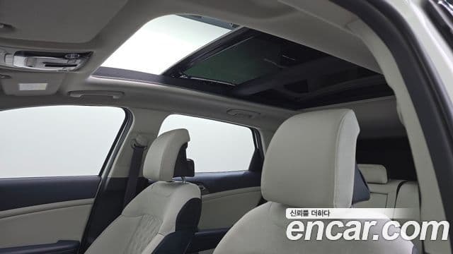 Kia Sportage 2021 — ფოტო 19/20