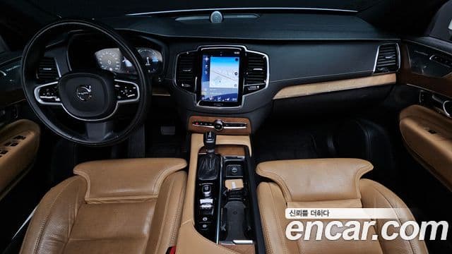 Volvo XC90 2018 — ფოტო 6/20