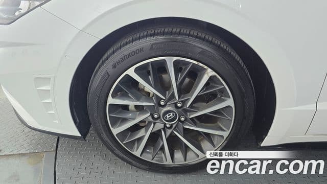Hyundai Sonata Hybrid 2020 — ფოტო 13/20