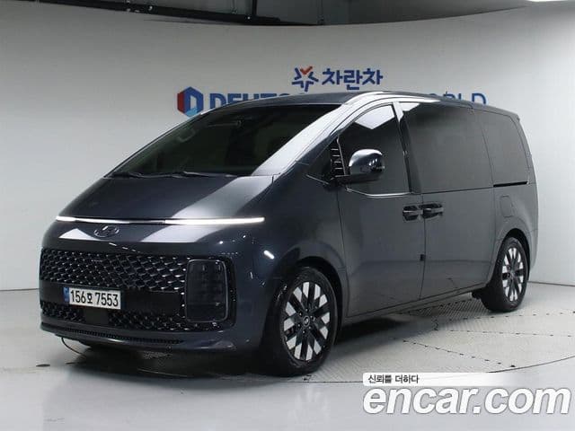 Hyundai Staria 2022 — ფოტო 1/20