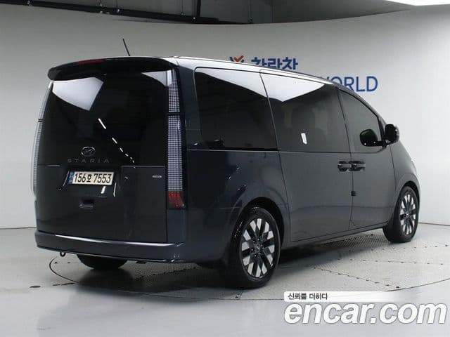 Hyundai Staria 2022 — ფოტო 2/20