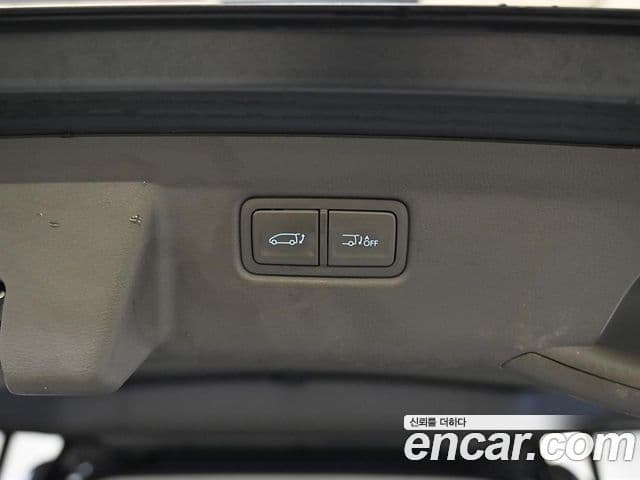 Hyundai Staria 2022 — ფოტო 20/20