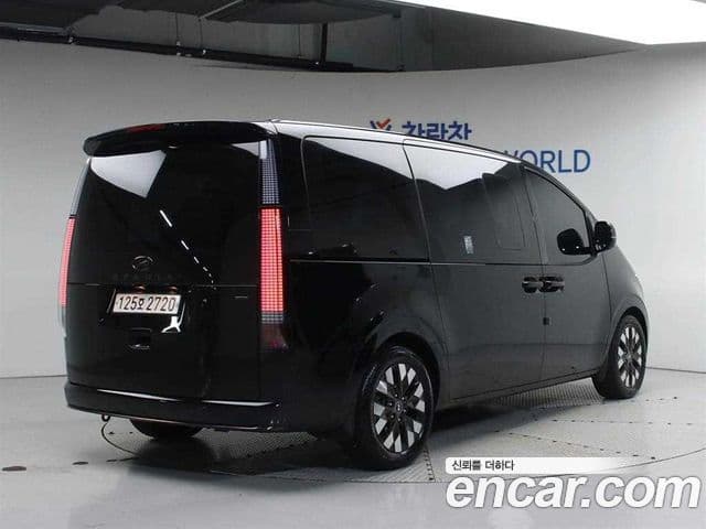 Hyundai Staria 2021 — Şəkil 1/19