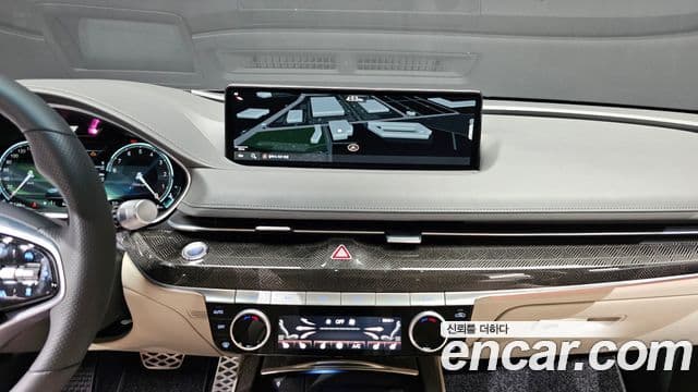 Genesis Electrified G80 2023 — фото 14 из 20