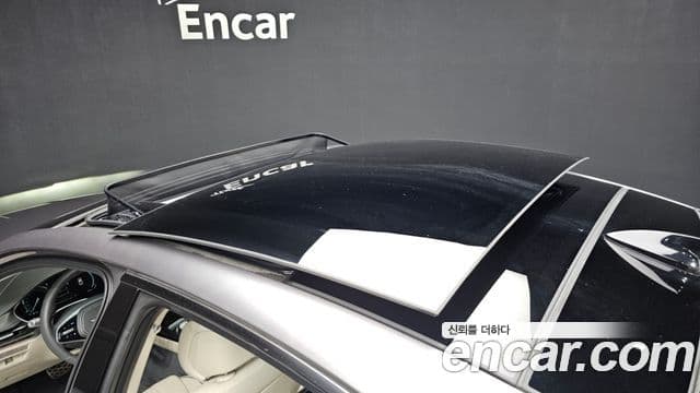 Genesis Electrified G80 2023 — ფოტო 18/20