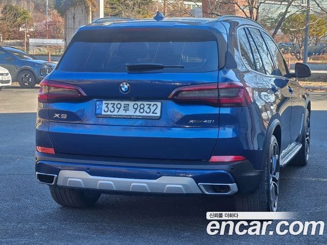 BMW X5 2021 — Photo 8/20