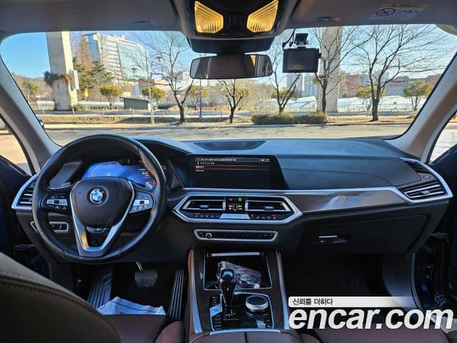 BMW X5 2021 — Photo 17/20