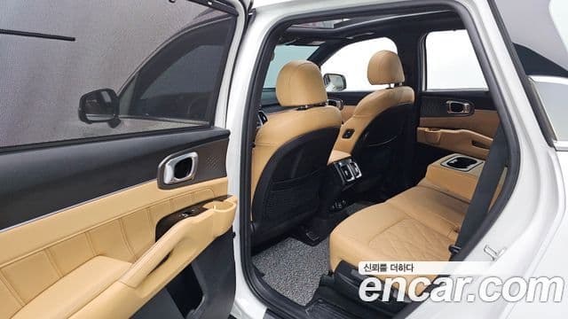 Kia Sorento 2023 — ფოტო 12/20