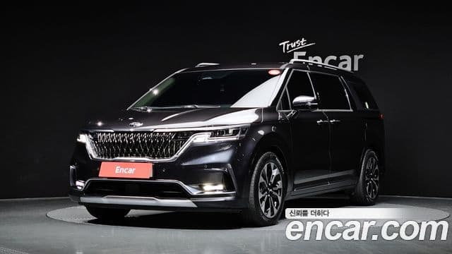 Kia Carnival 2021 — Фото 1/20