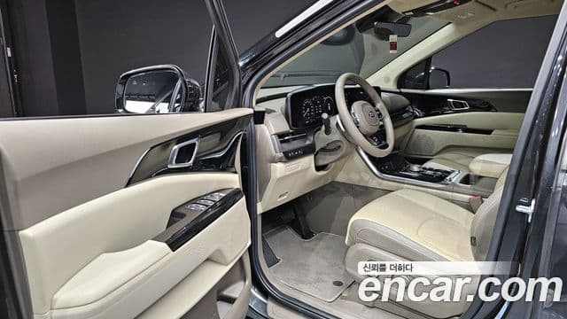 Kia Carnival 2021 — Фото 11/20