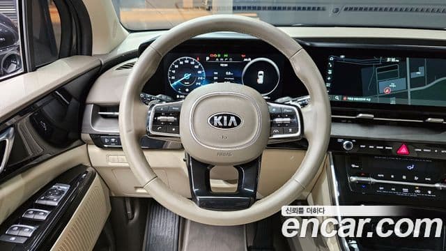 Kia Carnival 2021 — Фото 13/20