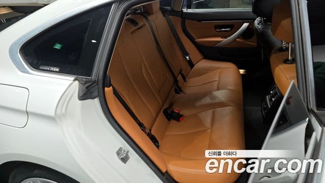 BMW 4 Series 2019 — Photo 19/20