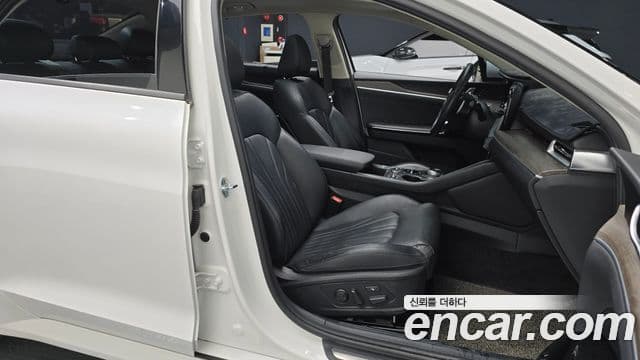 Kia K5 2021 — ფოტო 10/20