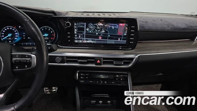Kia K5 2021 — ფოტო 15/20