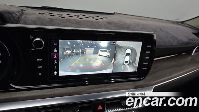 Kia K5 2021 — ფოტო 16/20