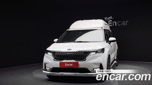 Kia Carnival 2021 — ფოტო 3/20