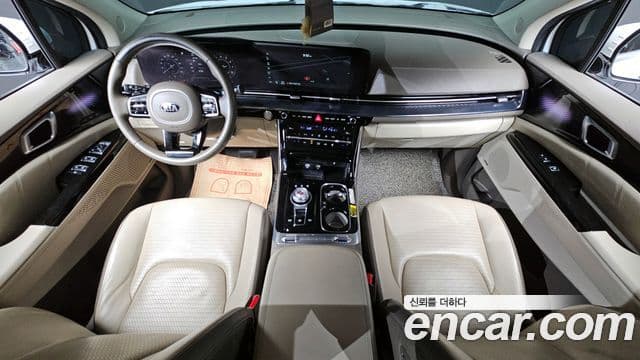 Kia Carnival 2021 — ფოტო 7/20