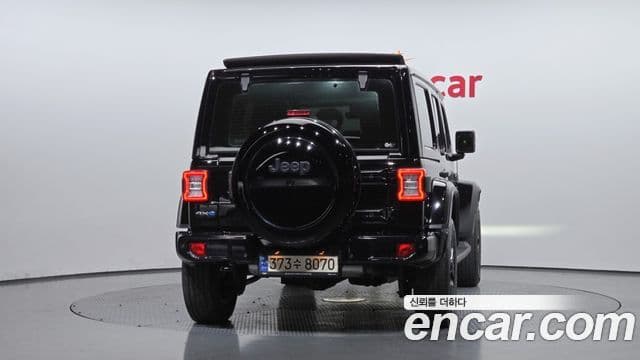 Jeep Wrangler 2022 — ფოტო 4/20