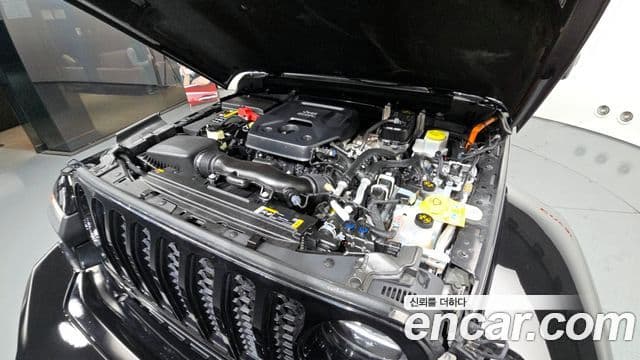 Jeep Wrangler 2022 — ფოტო 6/20