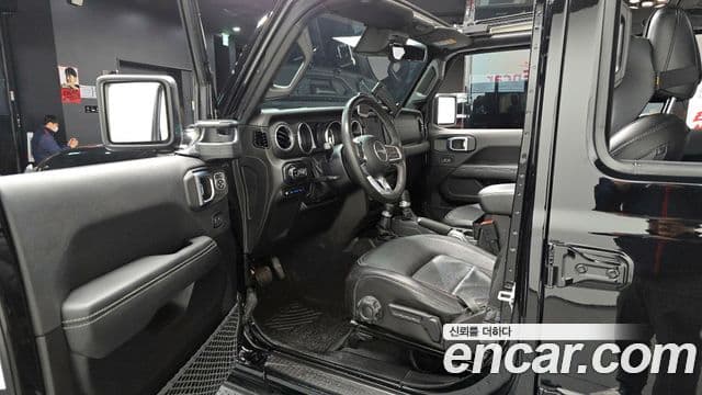 Jeep Wrangler 2022 — ფოტო 10/20