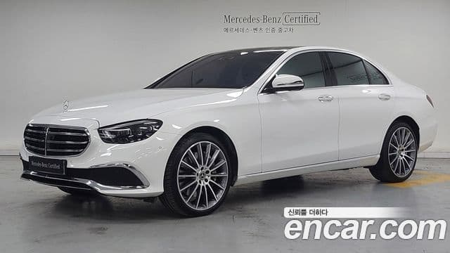 Mercedes-Benz E-Class 2022 — ფოტო 2/20